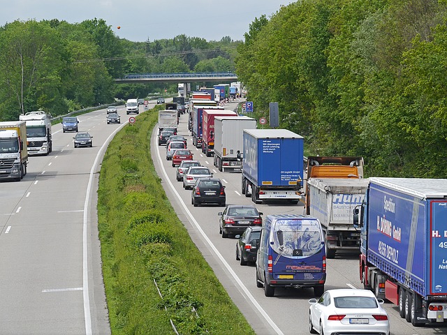 How to Safely Drive a Rental Box Truck