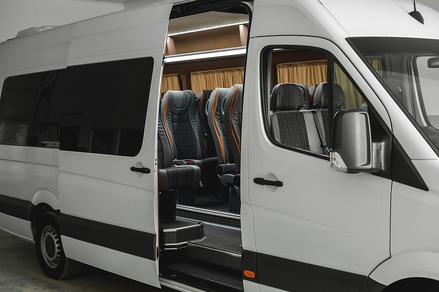 12 passenger van rentals in Newark NJ