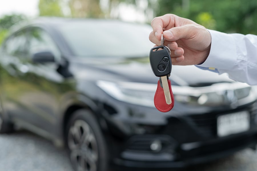 4 Advantages of Buying a Used Car from a Car Rental Company